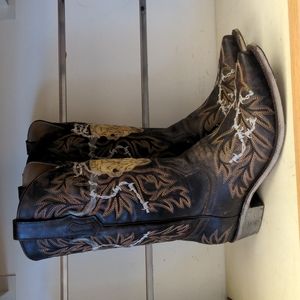 New Men's Corral A3765